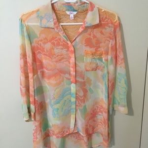 Candie's floral button down top